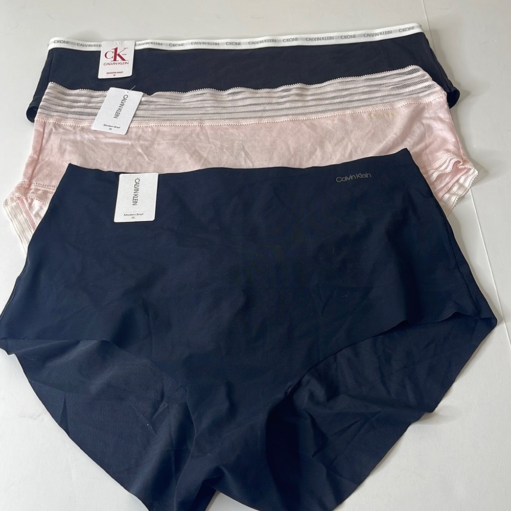 Calvin Klein Assortment of Modern Brief Panties - 3 Pairs. Size XL / 8